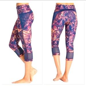 Calia Carrie Underwood Sand Mandala Capri Pants